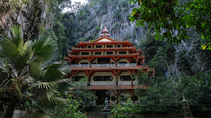 Ipoh Malaysia Sam Pho Tong Temple Buddist 