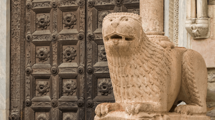 Verdi Parma Viva Verdi stone lion by door Italy music festival