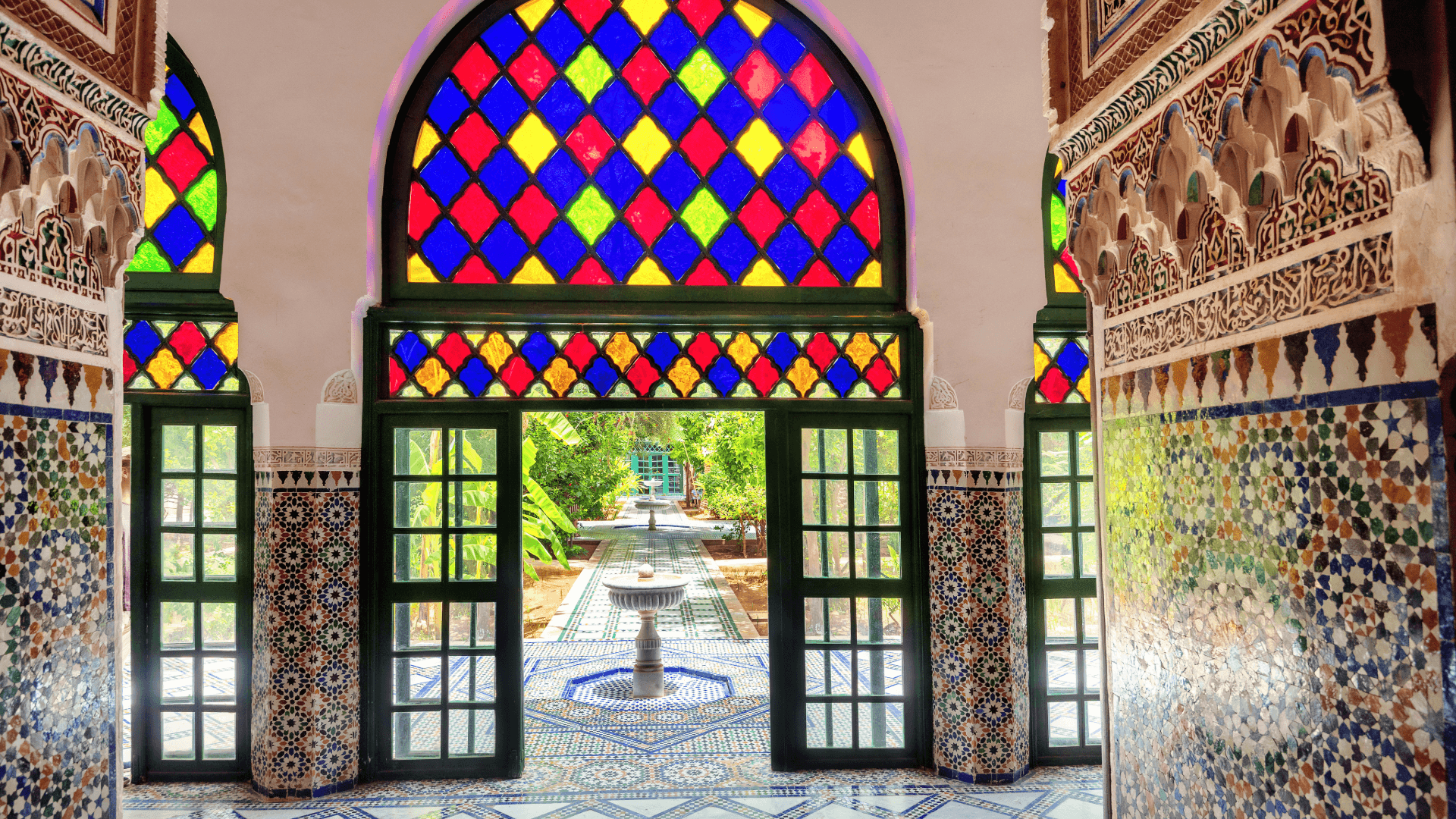 Antonia Lloyd Owen Palaces, Gardens & Souks of Morocco 2027.